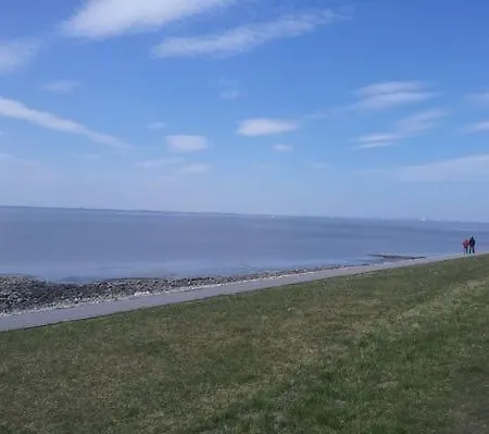 Haus Am Wasser In * Emden